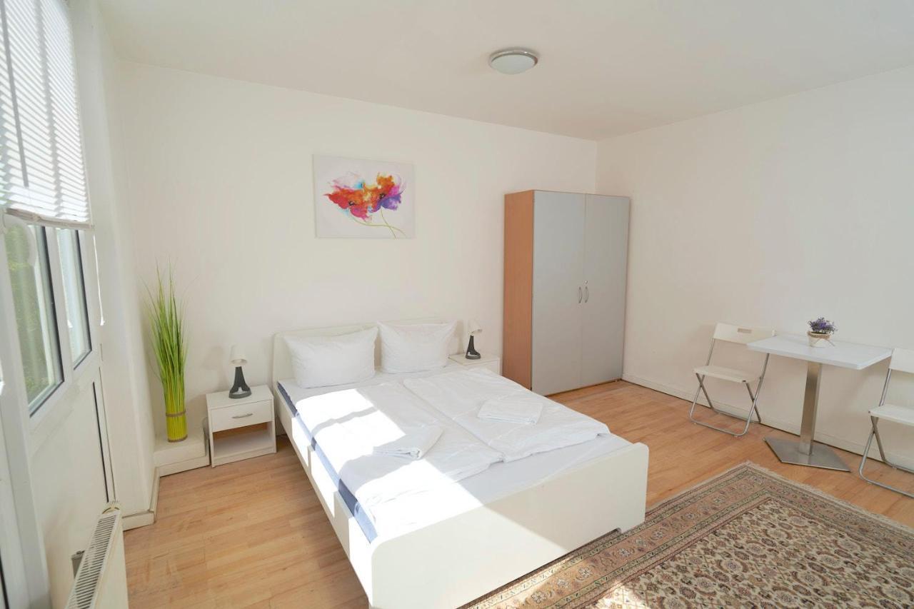 Bnb Potsdamer Platz - Rooms & Apartments Berlim Exterior foto